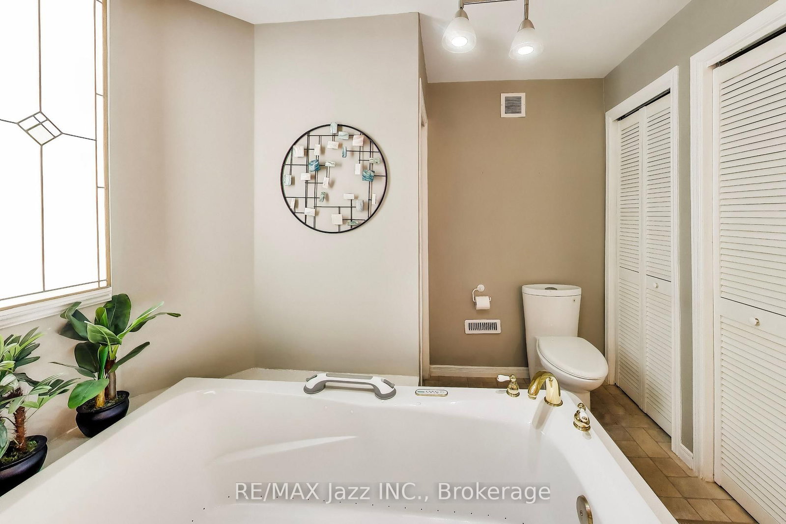 45 Windsor Valley Place • Clarington, ON photo 40