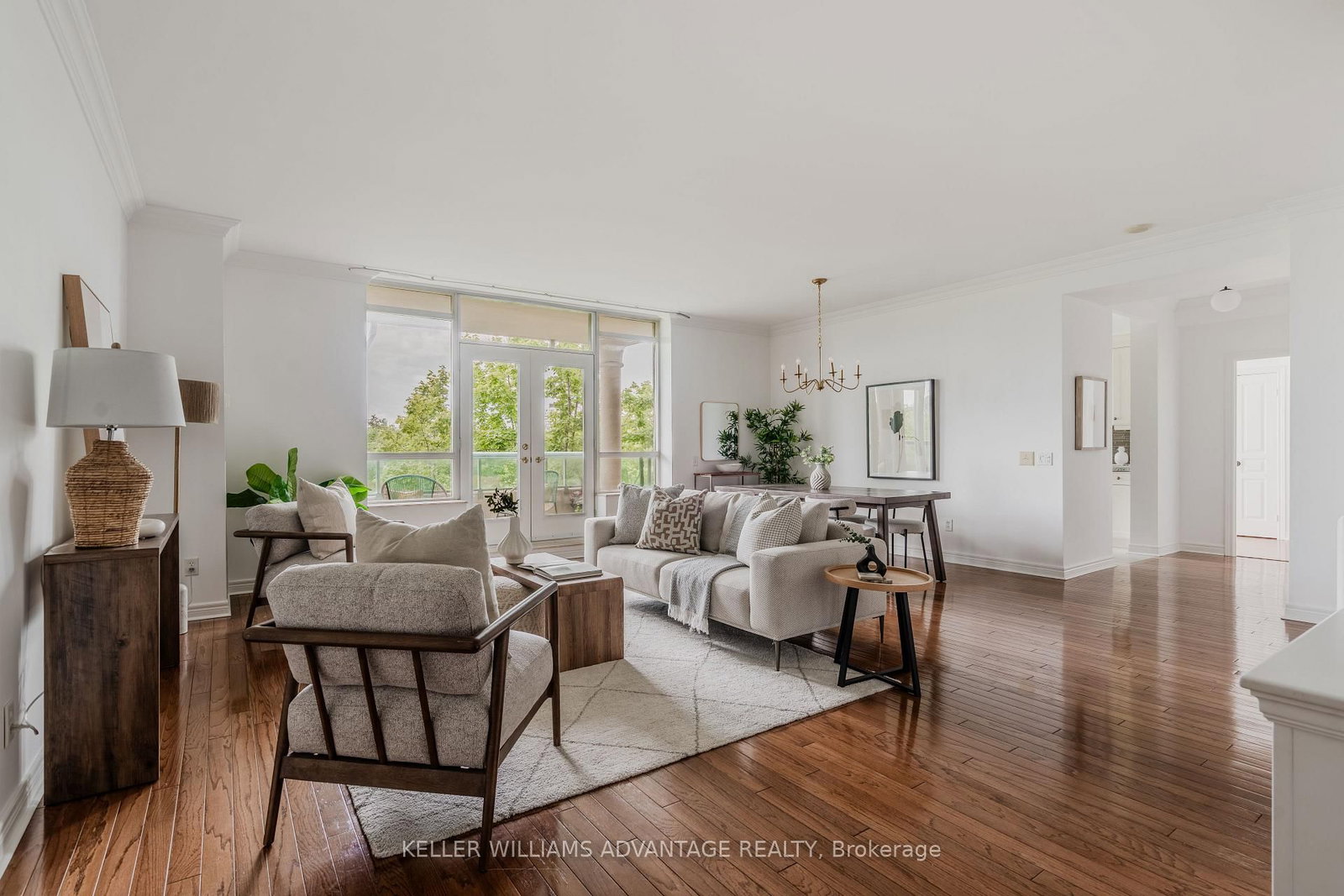9 Boardwalk Drive • #321 • Toronto, ON photo 3