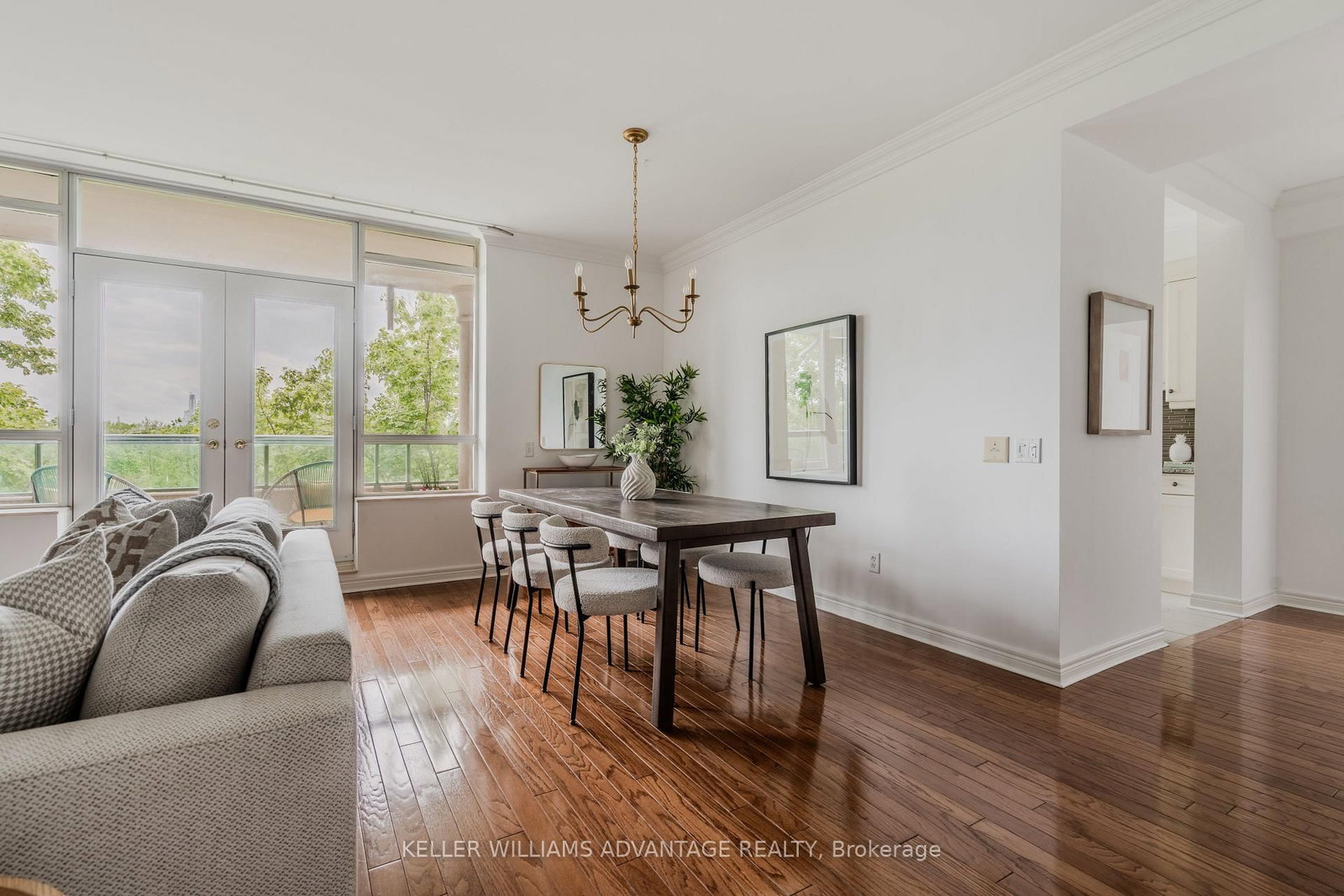 9 Boardwalk Drive • #321 • Toronto, ON photo 8