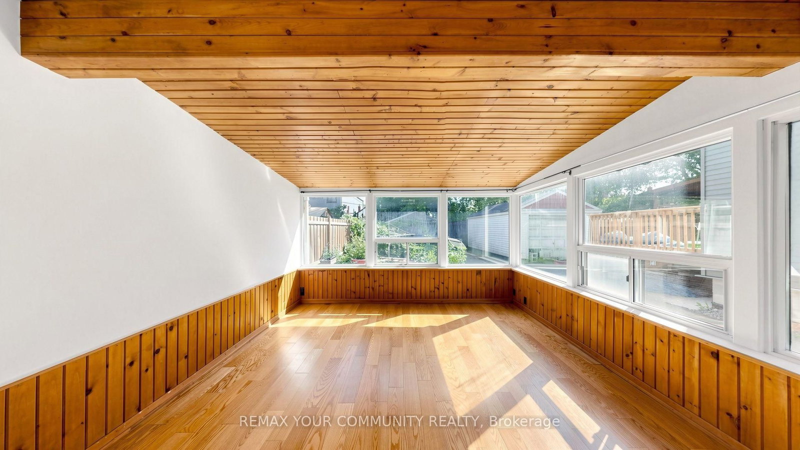 73 Robinson Avenue W • Toronto, ON photo 4