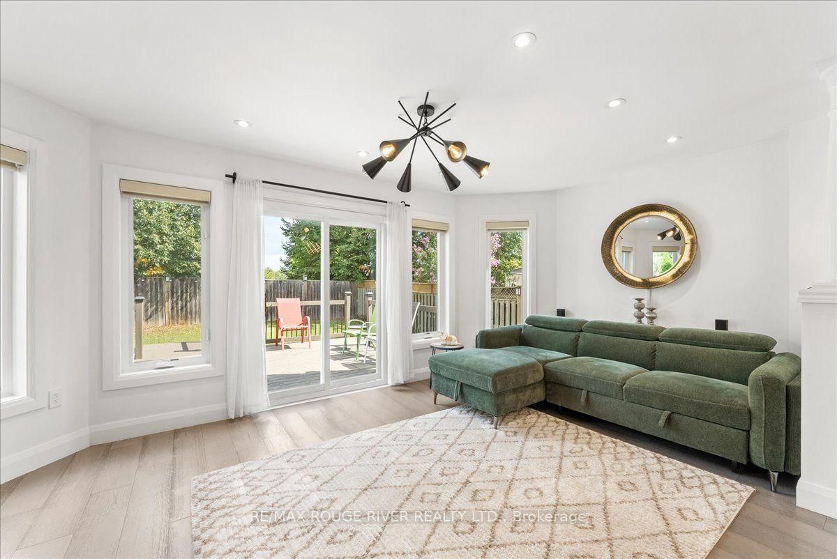 49 Sonley Drive • Whitby, ON photo 11