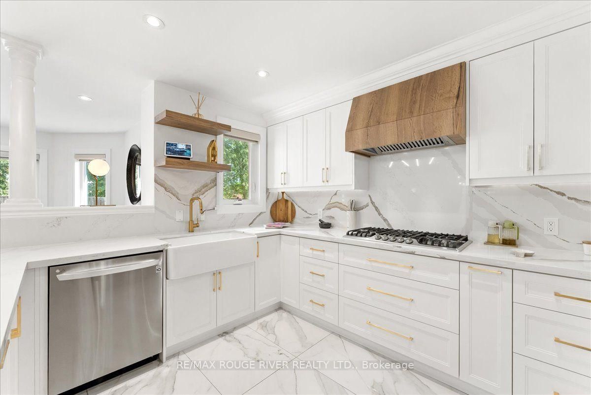 49 Sonley Drive • Whitby, ON photo 13