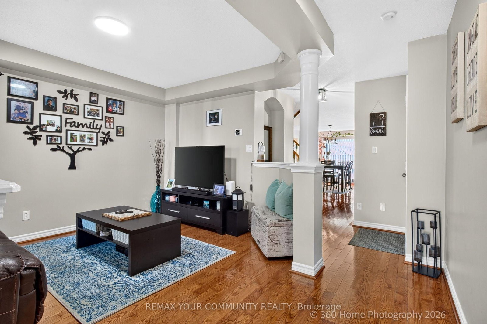 1614 Avonmore Square • Pickering, ON photo 15
