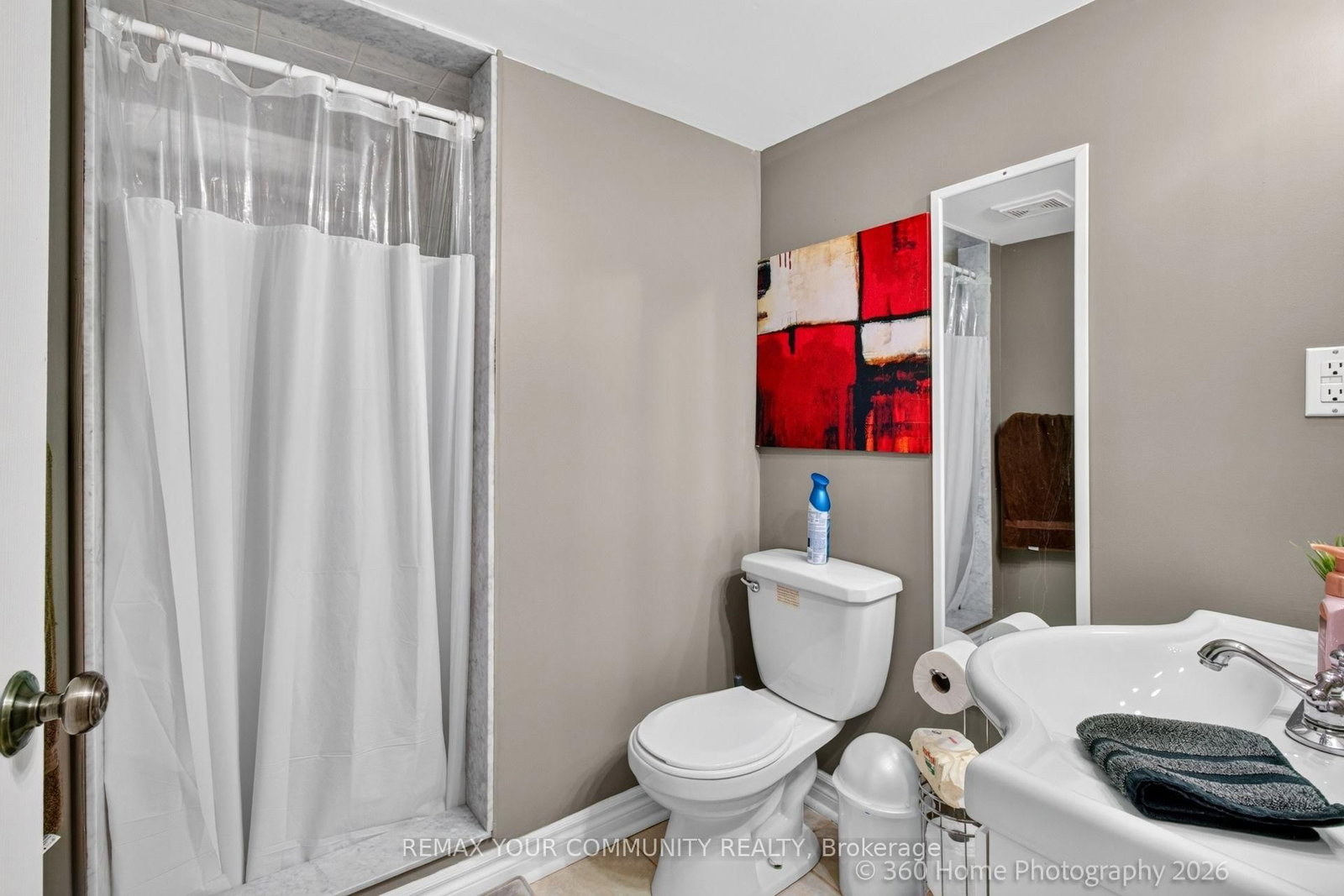 1614 Avonmore Square • Pickering, ON photo 21