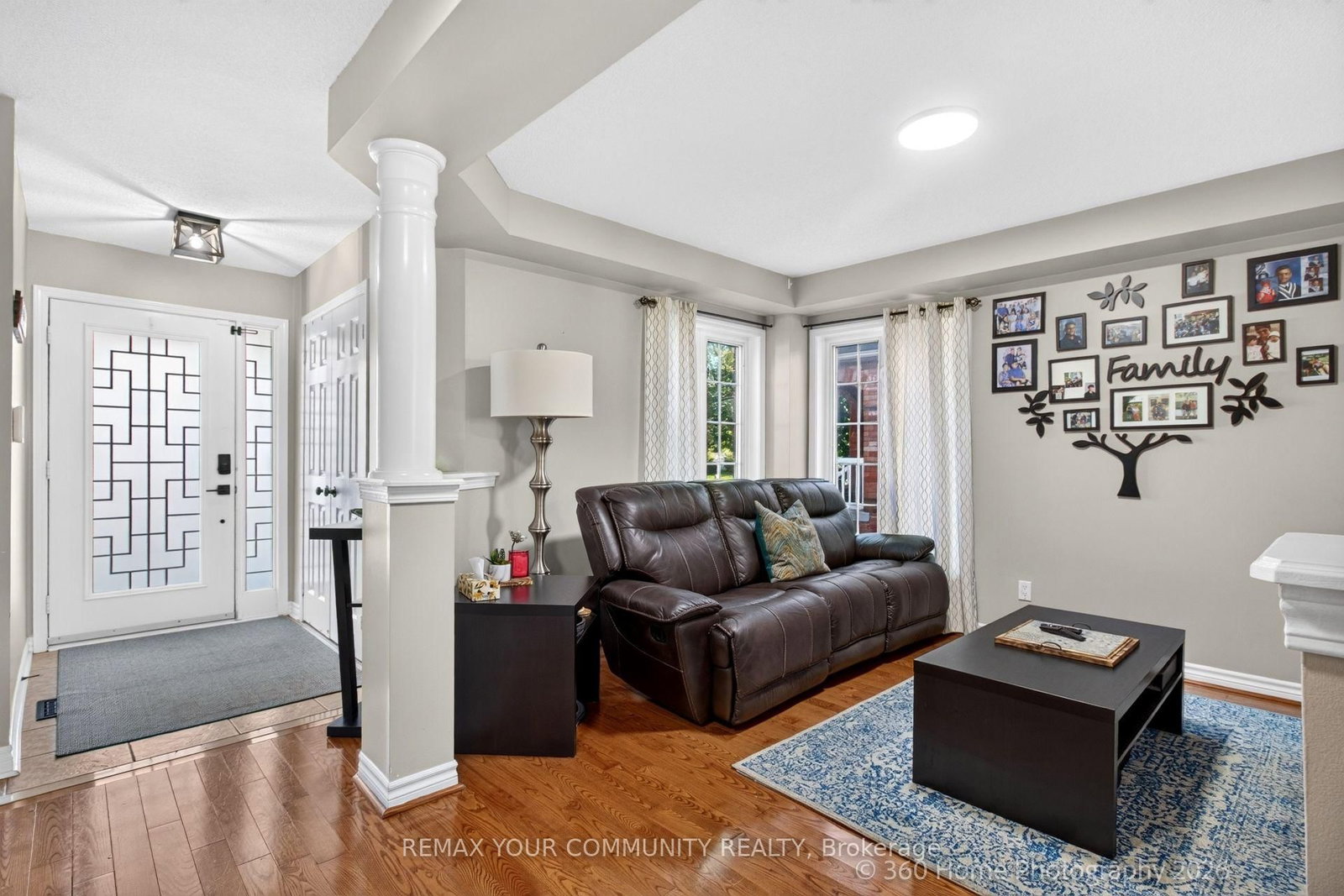 1614 Avonmore Square • Pickering, ON photo 3