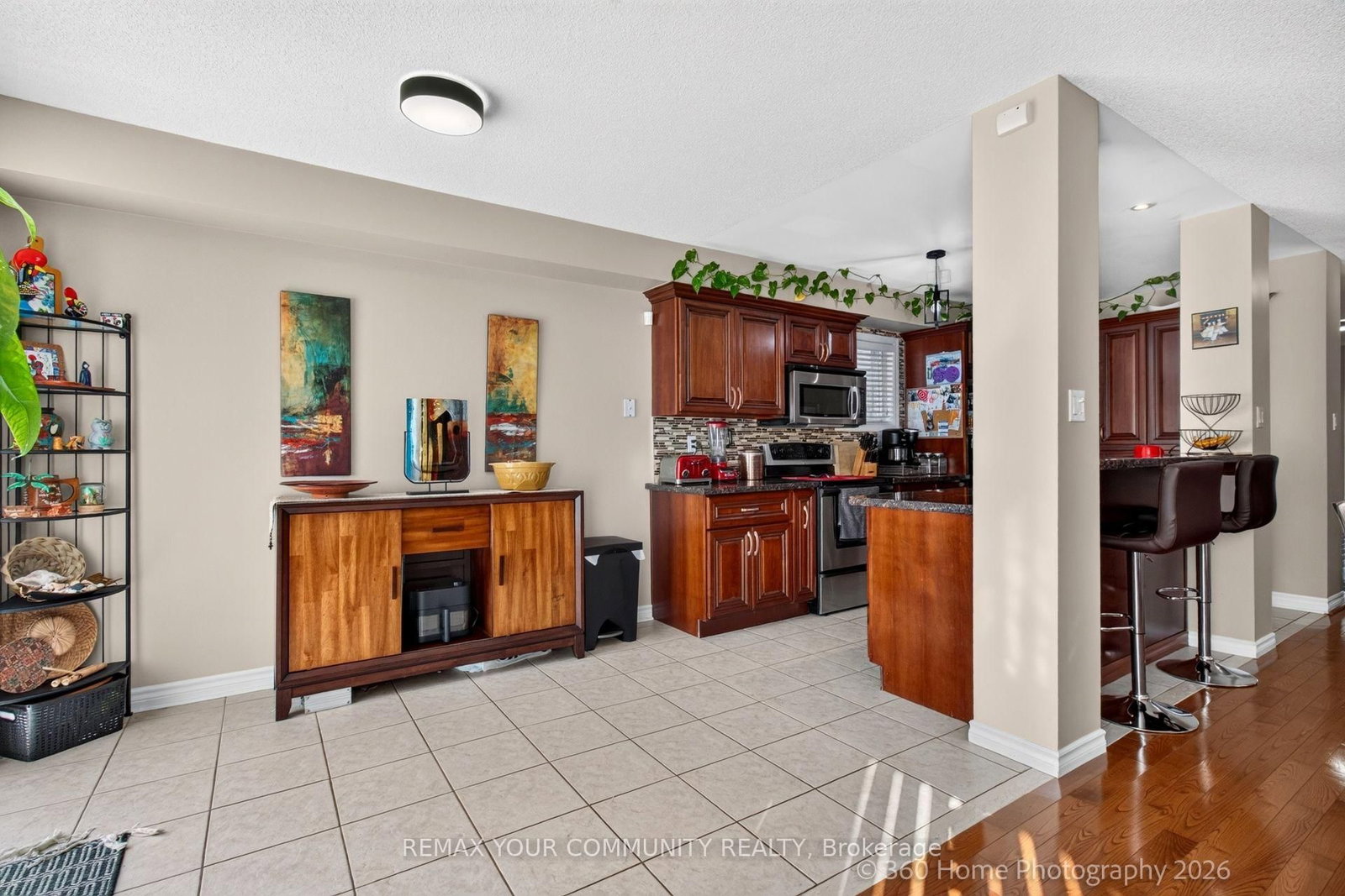1614 Avonmore Square • Pickering, ON photo 6