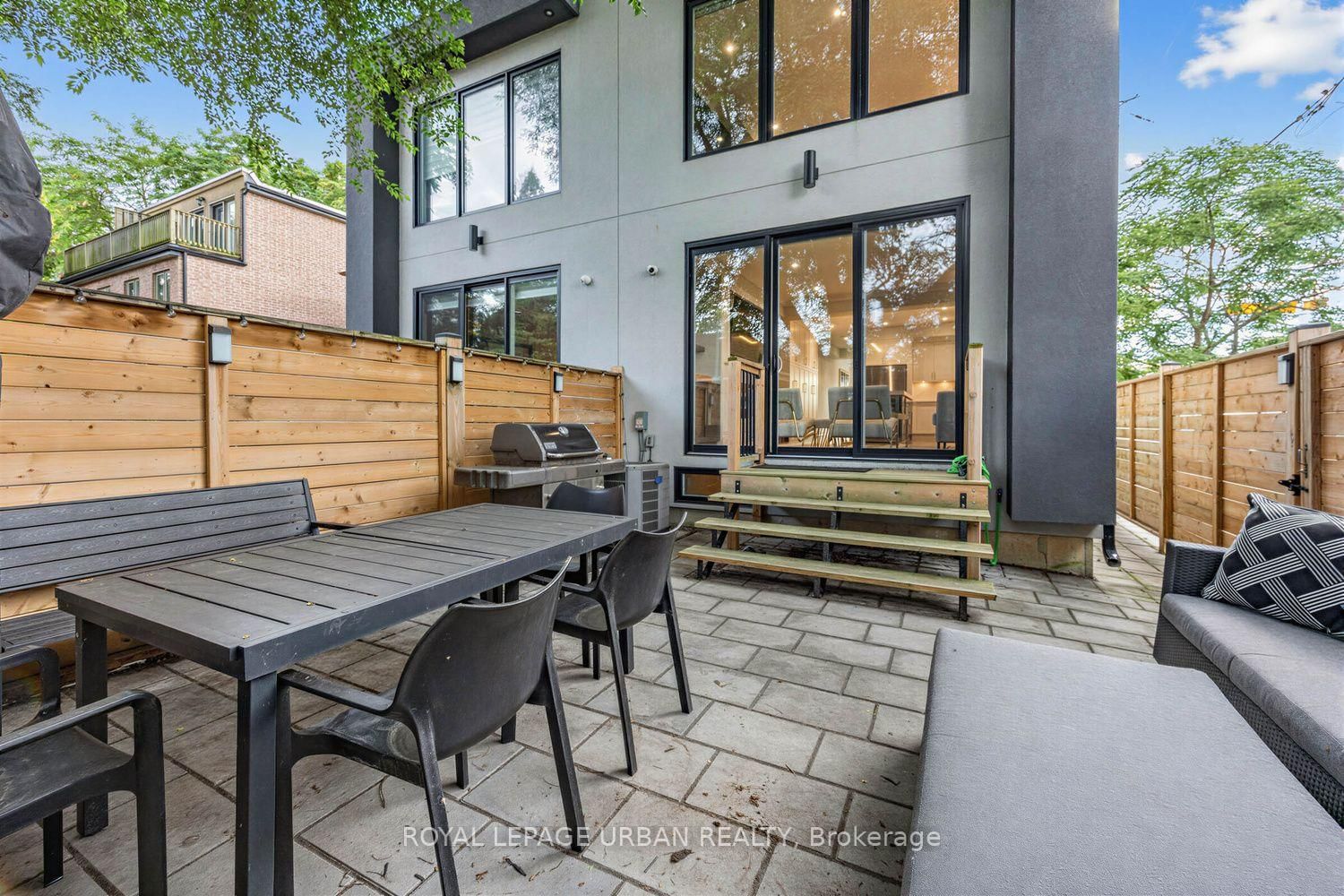 287 Glebemount Avenue • Toronto, ON photo 37