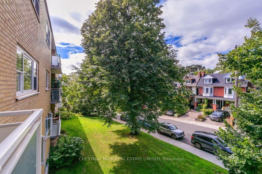 75 Scarborough Road • #201 • Toronto, ON photo 14