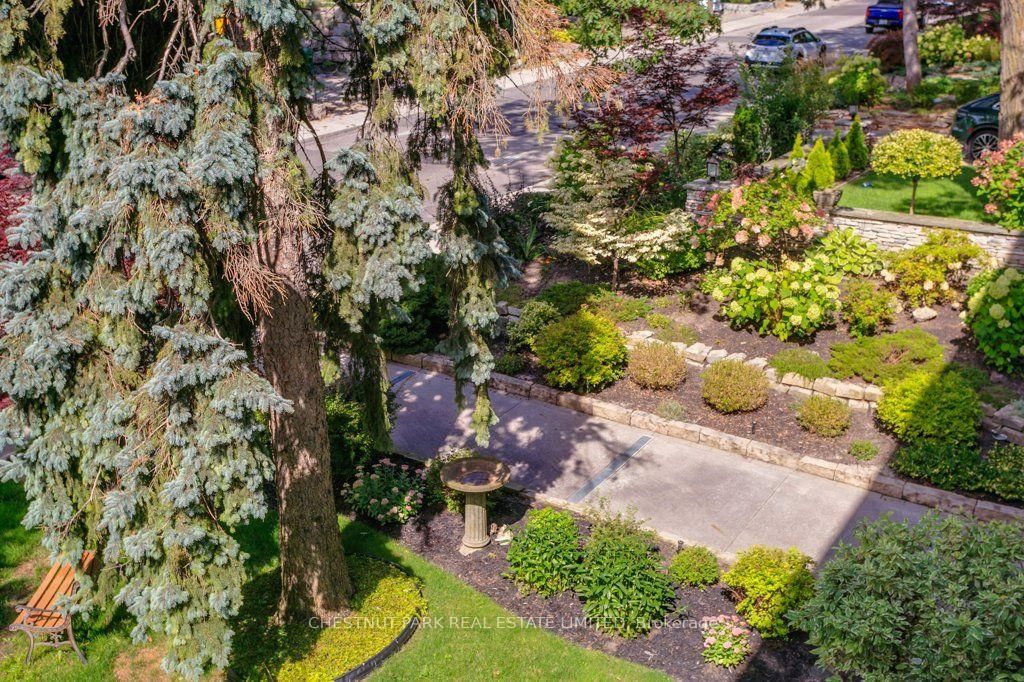75 Scarborough Road • #201 • Toronto, ON photo 17