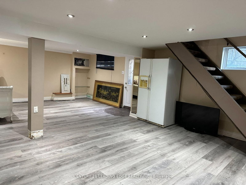 (Bsmt) - 24 Barnsley Court