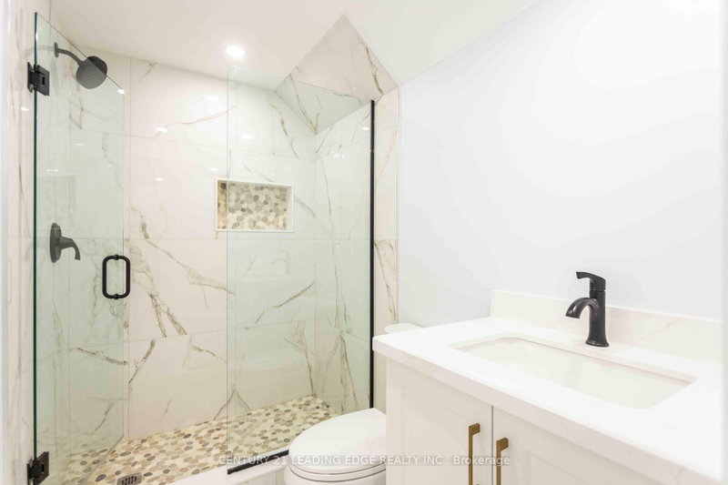36 Oshea Ajax,ON L1T 4W7 — Photo 18