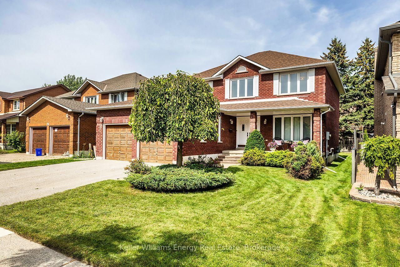75 Waverly Street N • Oshawa, ON photo 1