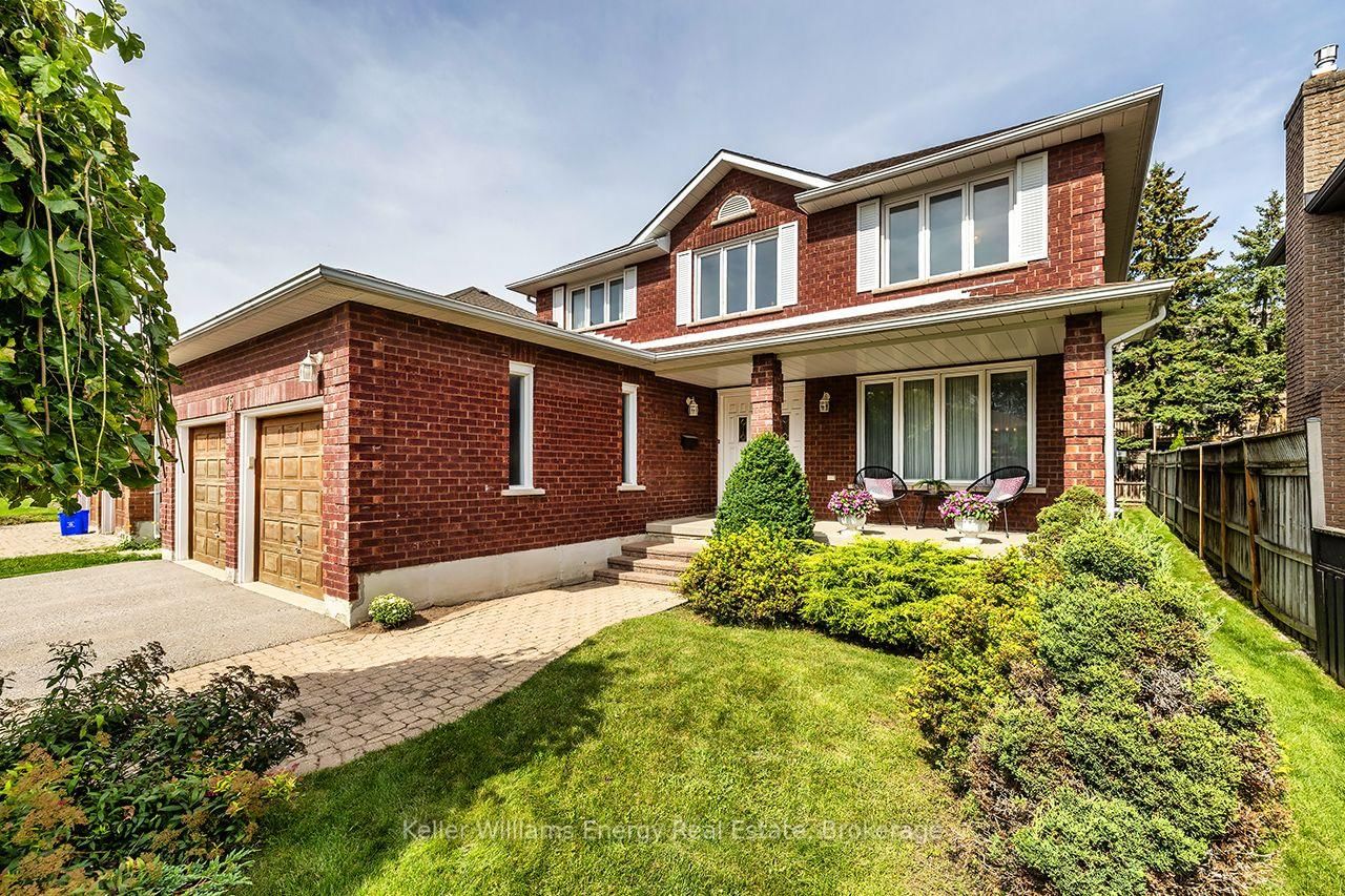 75 Waverly Street N • Oshawa, ON photo 2