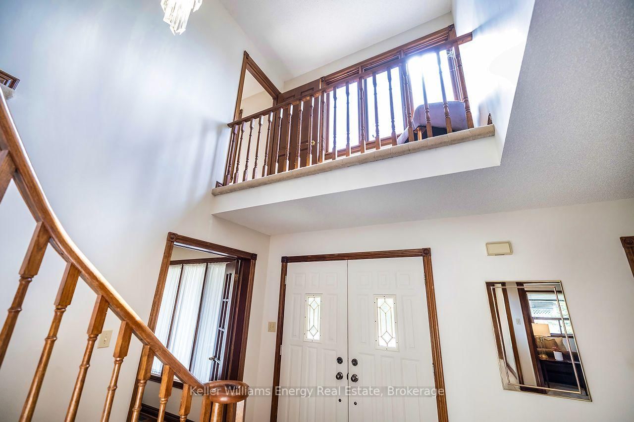 75 Waverly Street N • Oshawa, ON photo 6