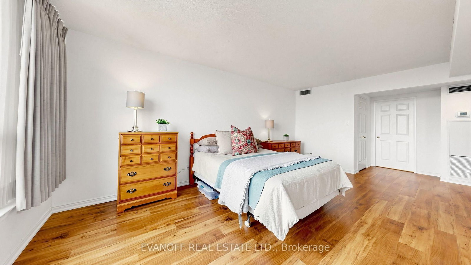 10 Guildwood Toronto,ON M1E 5B5 — Photo 25