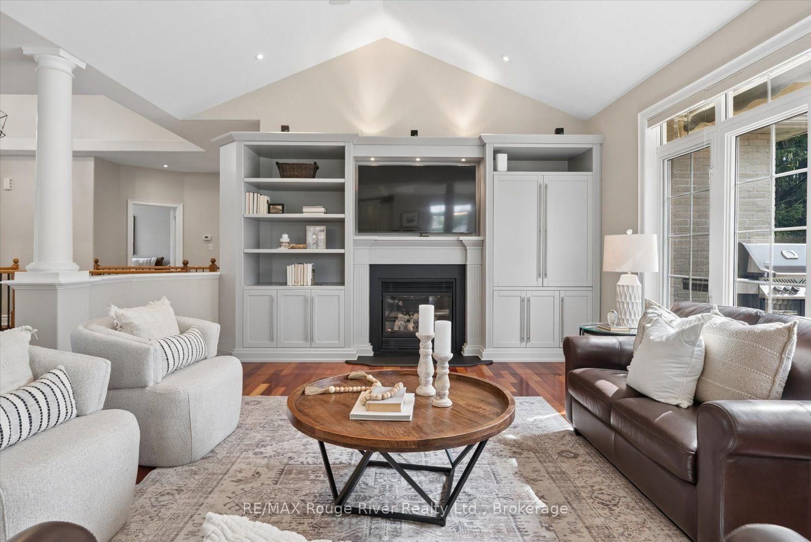26 Hanover Court • Whitby, ON photo 11