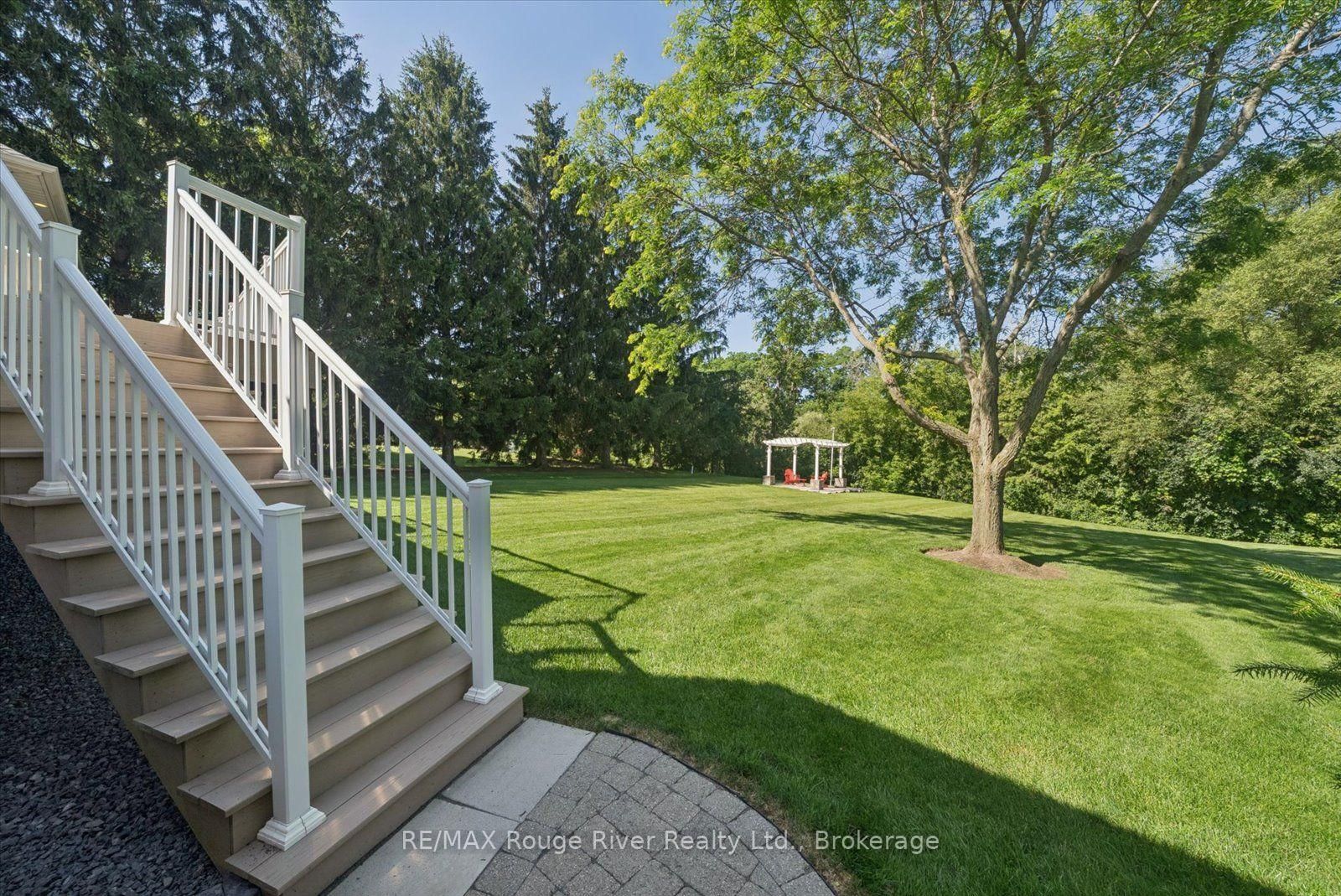 26 Hanover Court • Whitby, ON photo 39