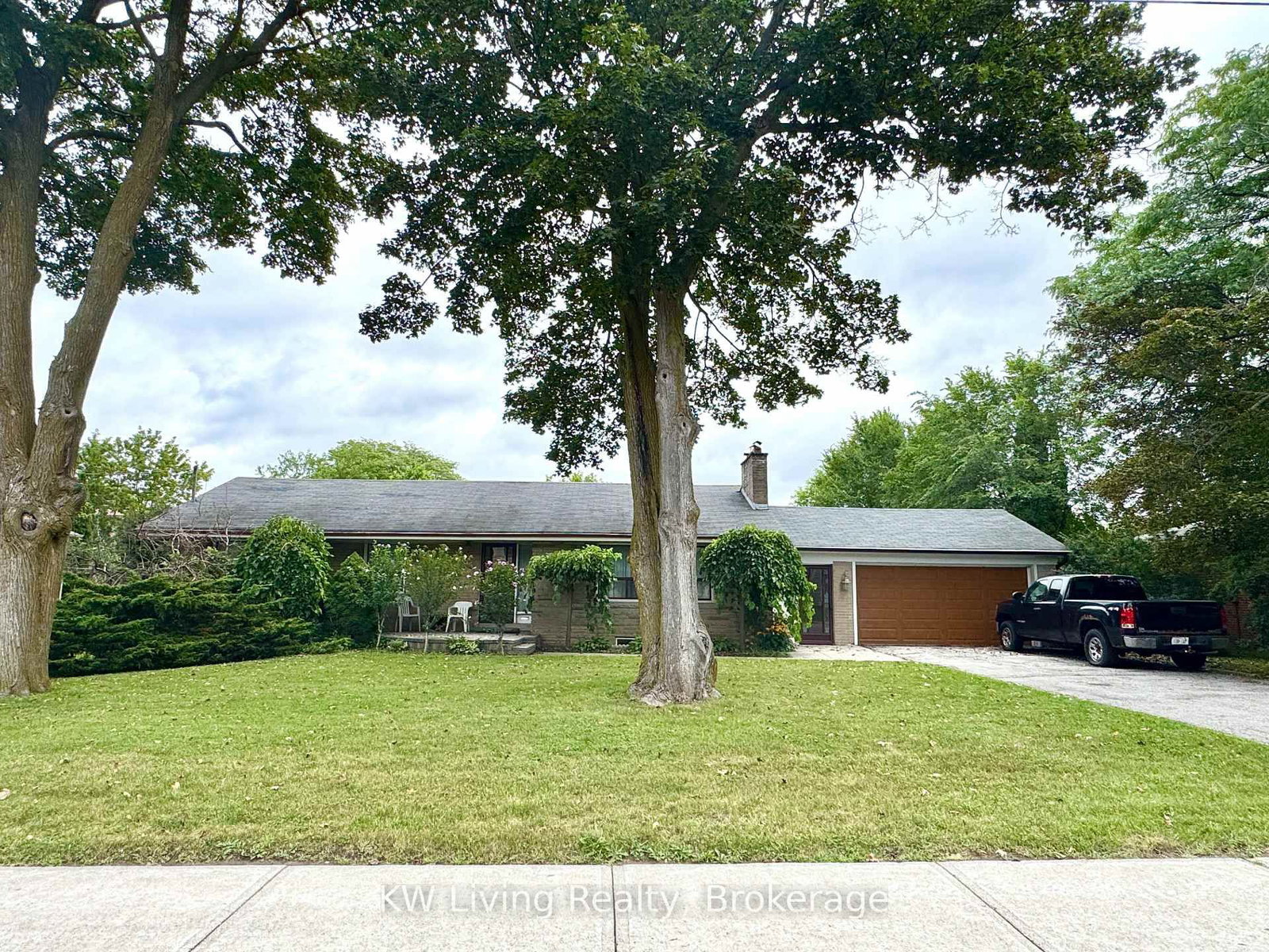65 Glen Watford Drive • Toronto, ON photo 1