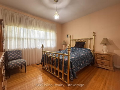 65 Glen Watford Drive • Toronto, ON photo 5