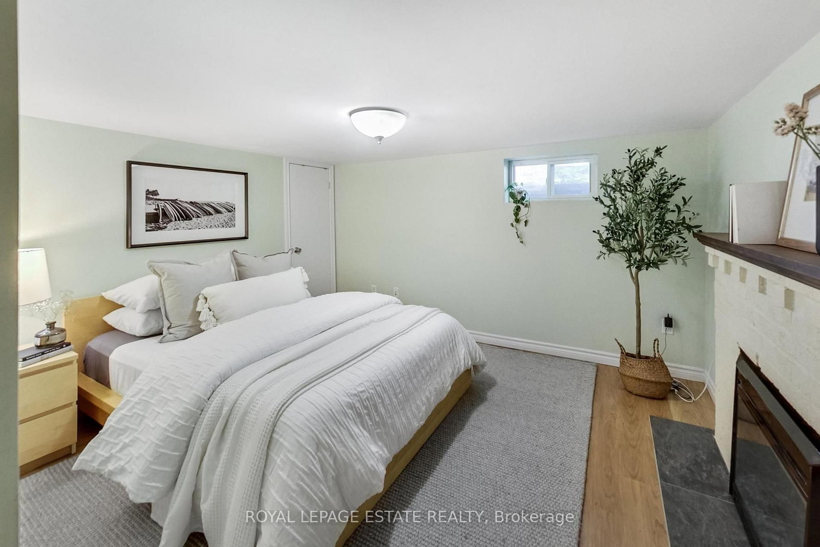 64 Wildwood Crescent • Toronto, ON photo 16