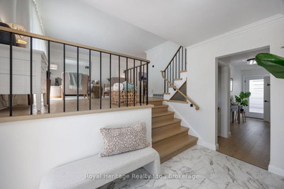 396 Jane Avenue • Oshawa, ON photo 4