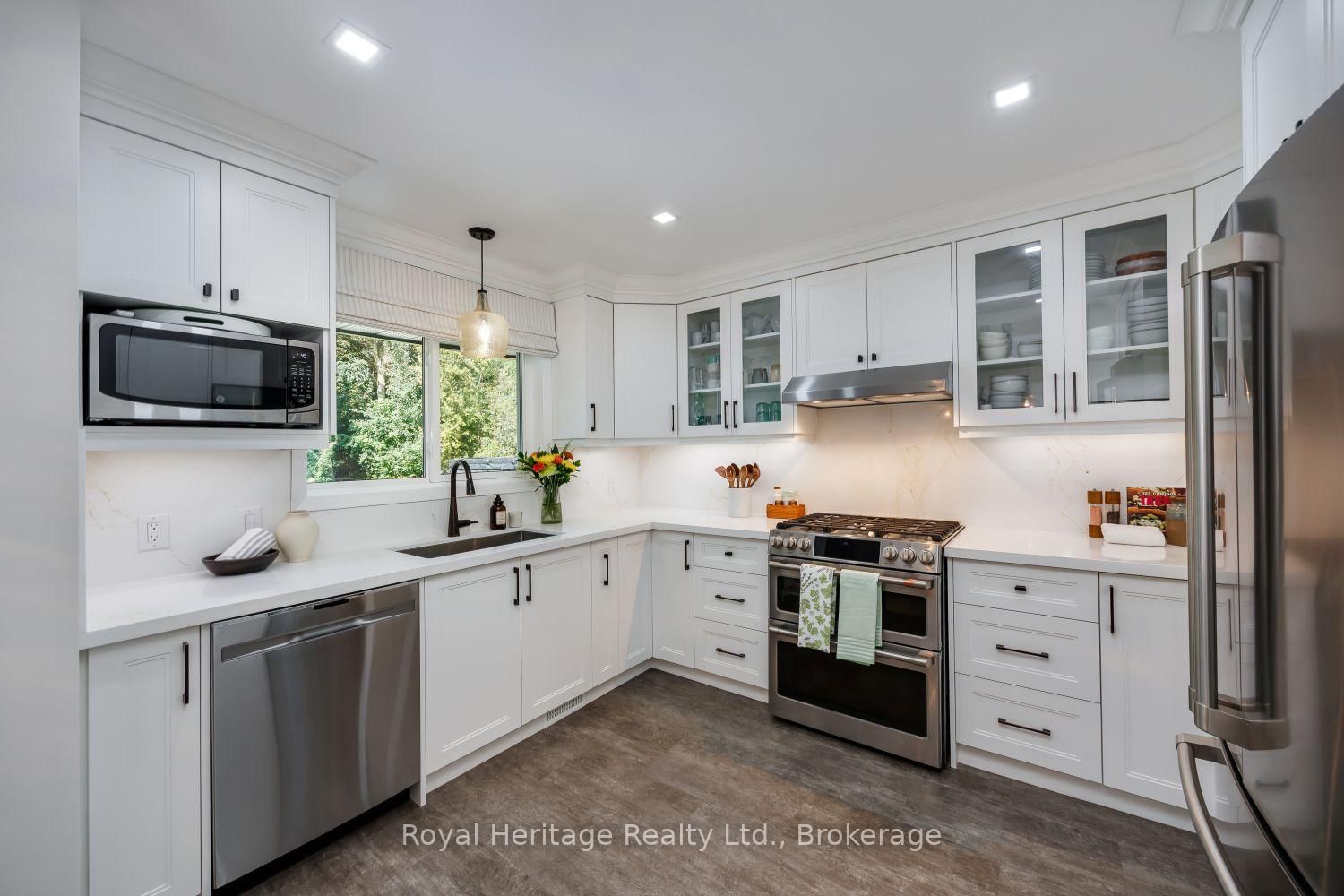 396 Jane Avenue • Oshawa, ON photo 7
