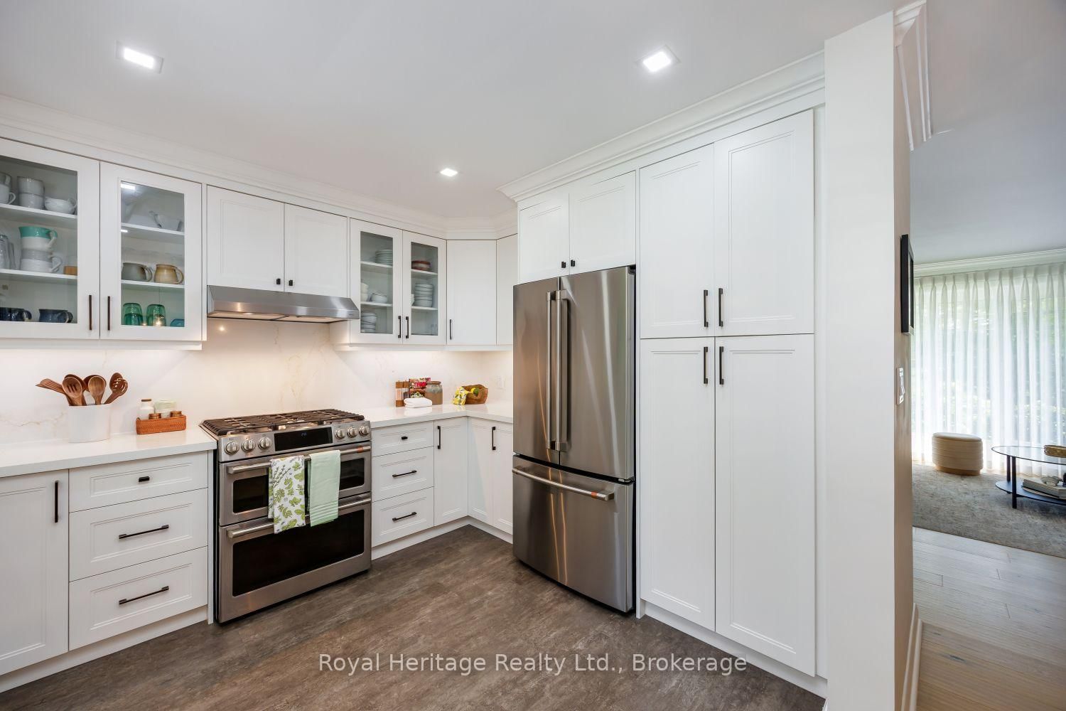 396 Jane Avenue • Oshawa, ON photo 9