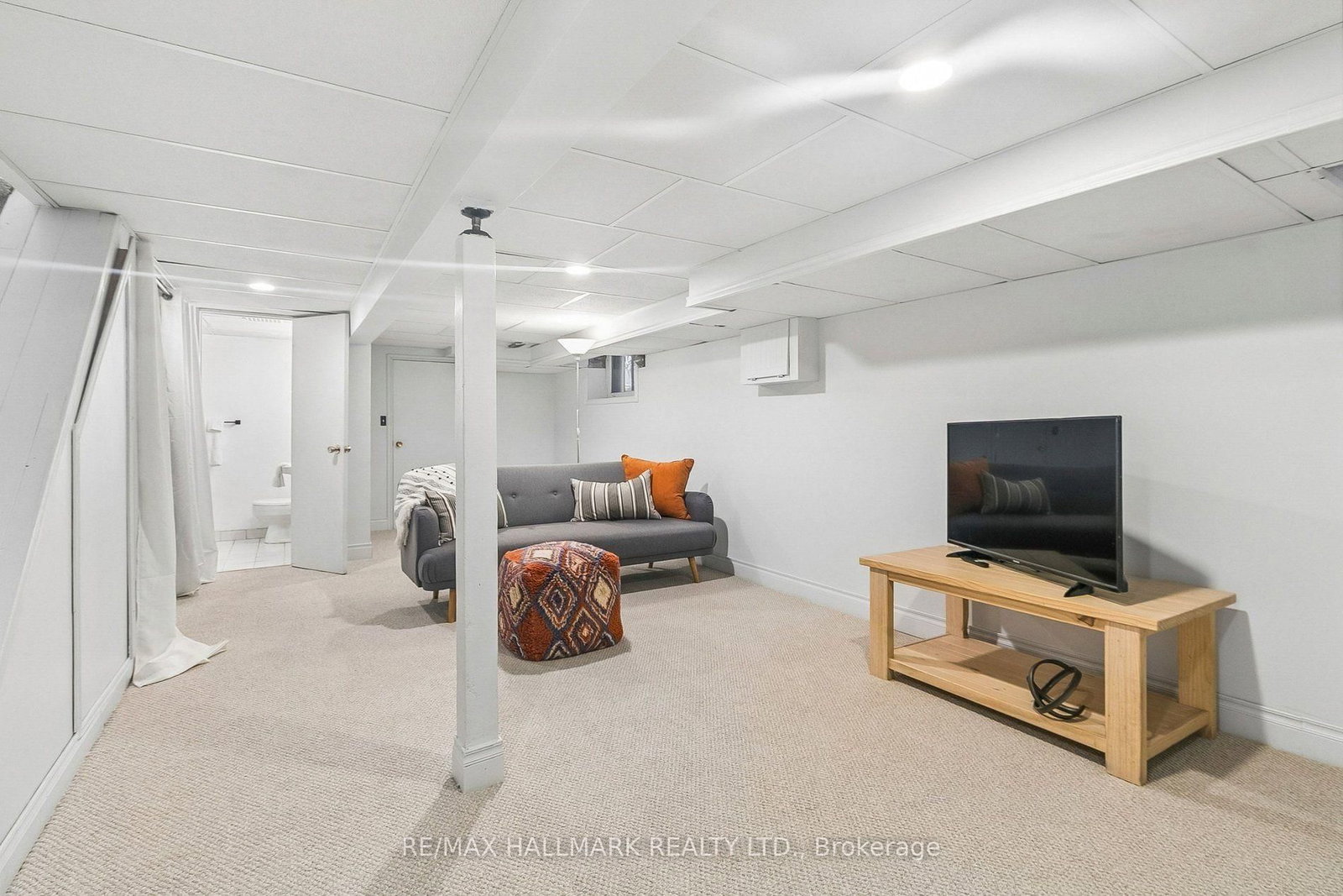 301 Waverley Road • Toronto, ON photo 17