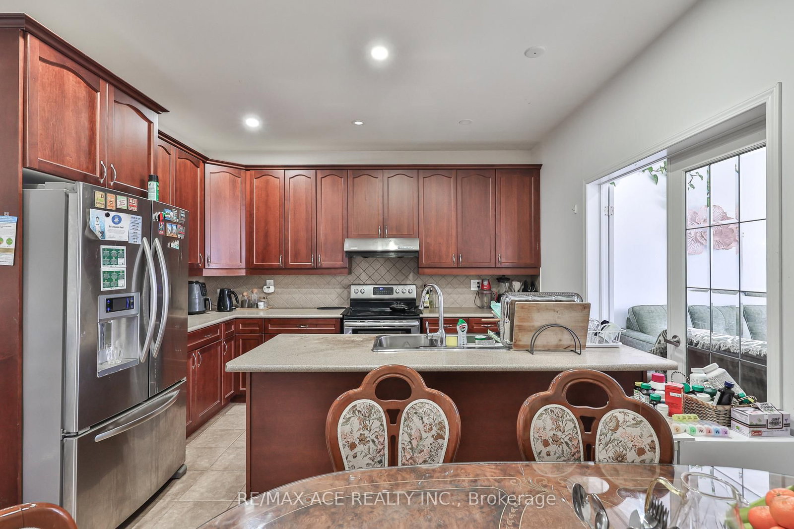 1819 Misthollow Drive • Pickering, ON photo 9