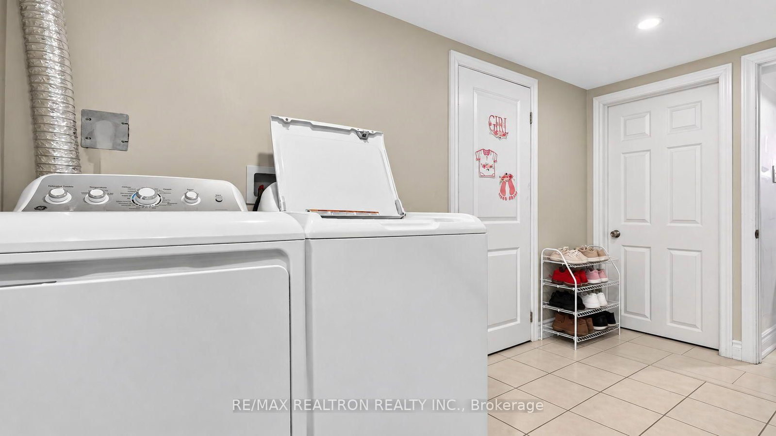 82 Ranstone Gardens • Toronto, ON photo 19