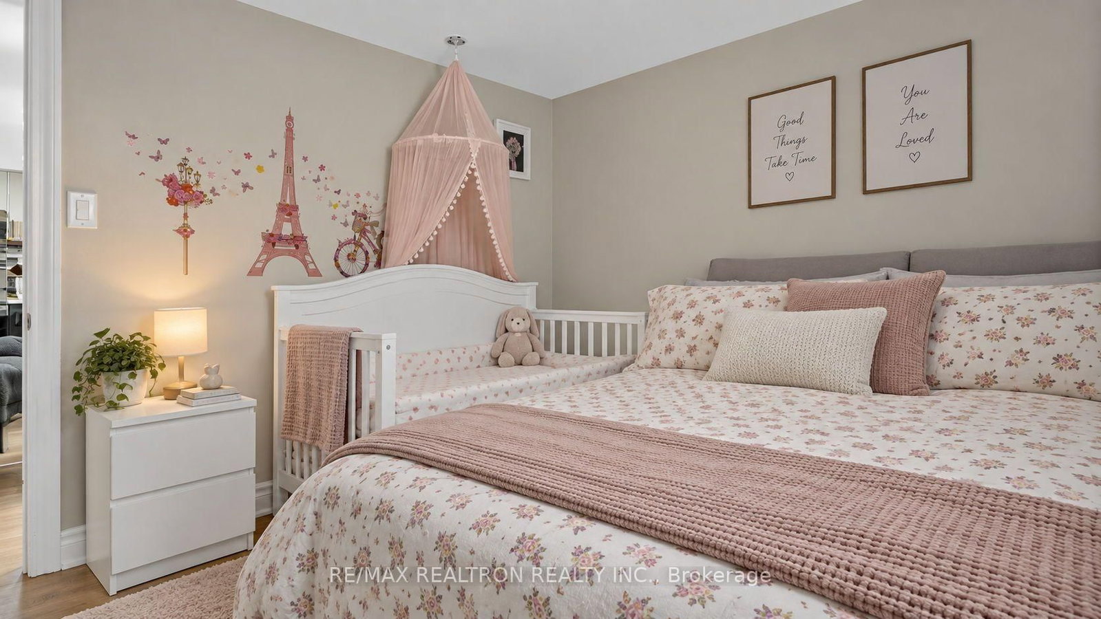 82 Ranstone Gardens • Toronto, ON photo 10
