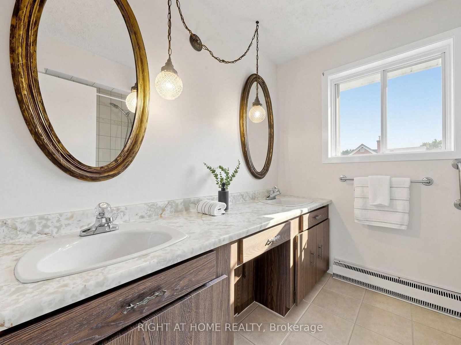36 Joanna Drive E • Toronto, ON photo 22