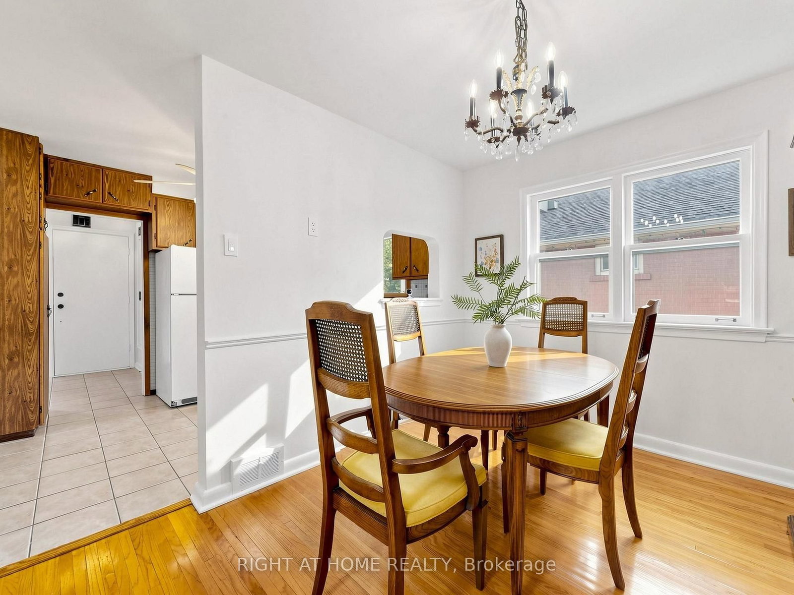 36 Joanna Drive E • Toronto, ON photo 8
