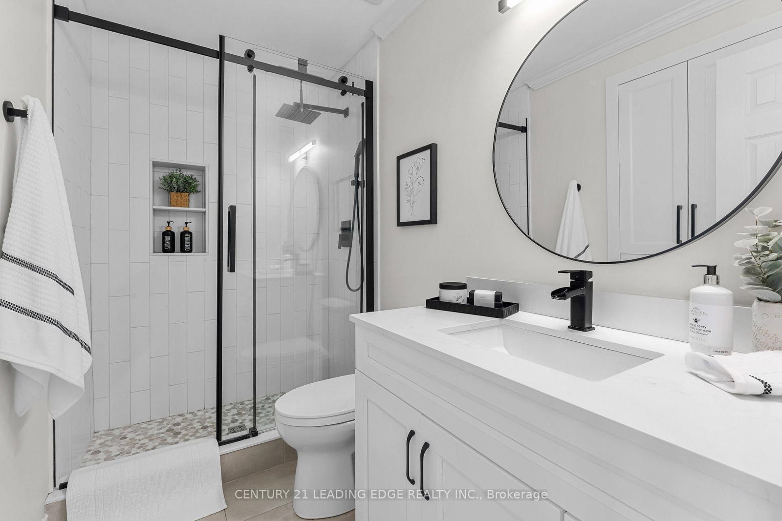 106 Mackey Drive • Whitby, ON photo 34