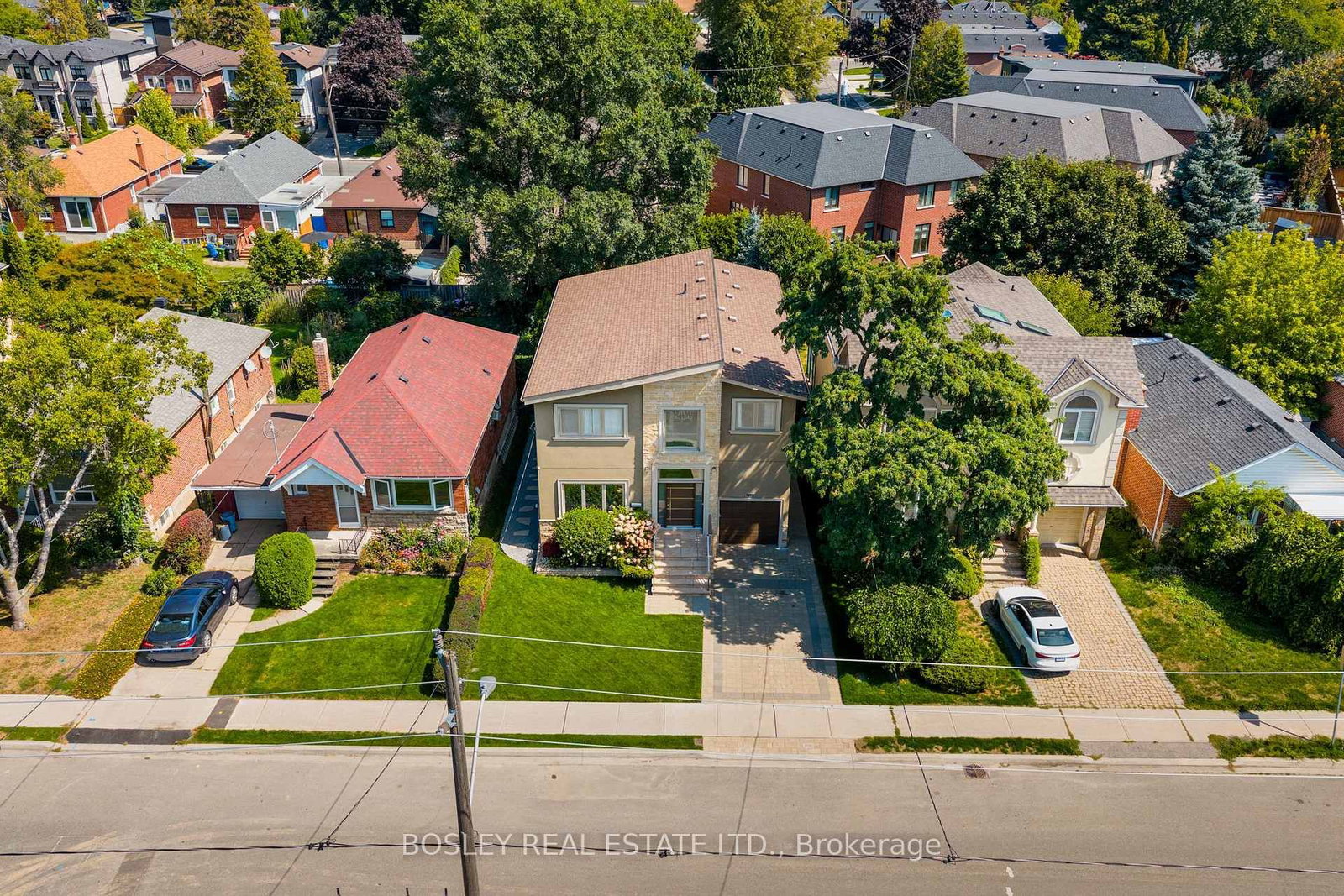1599 Woodbine Heights Boulevard • Toronto, ON photo 3