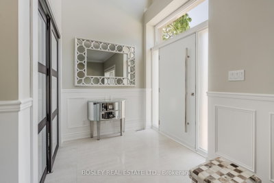 1599 Woodbine Heights Boulevard • Toronto, ON photo 5
