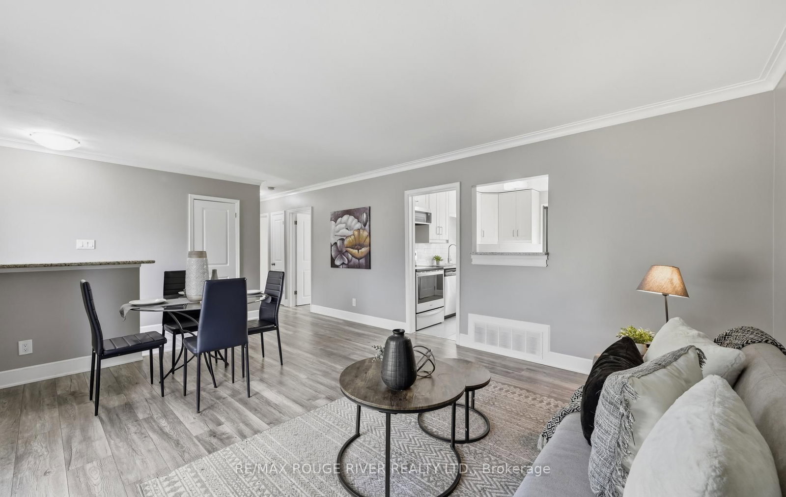 517 Kent Street • Whitby, ON photo 11
