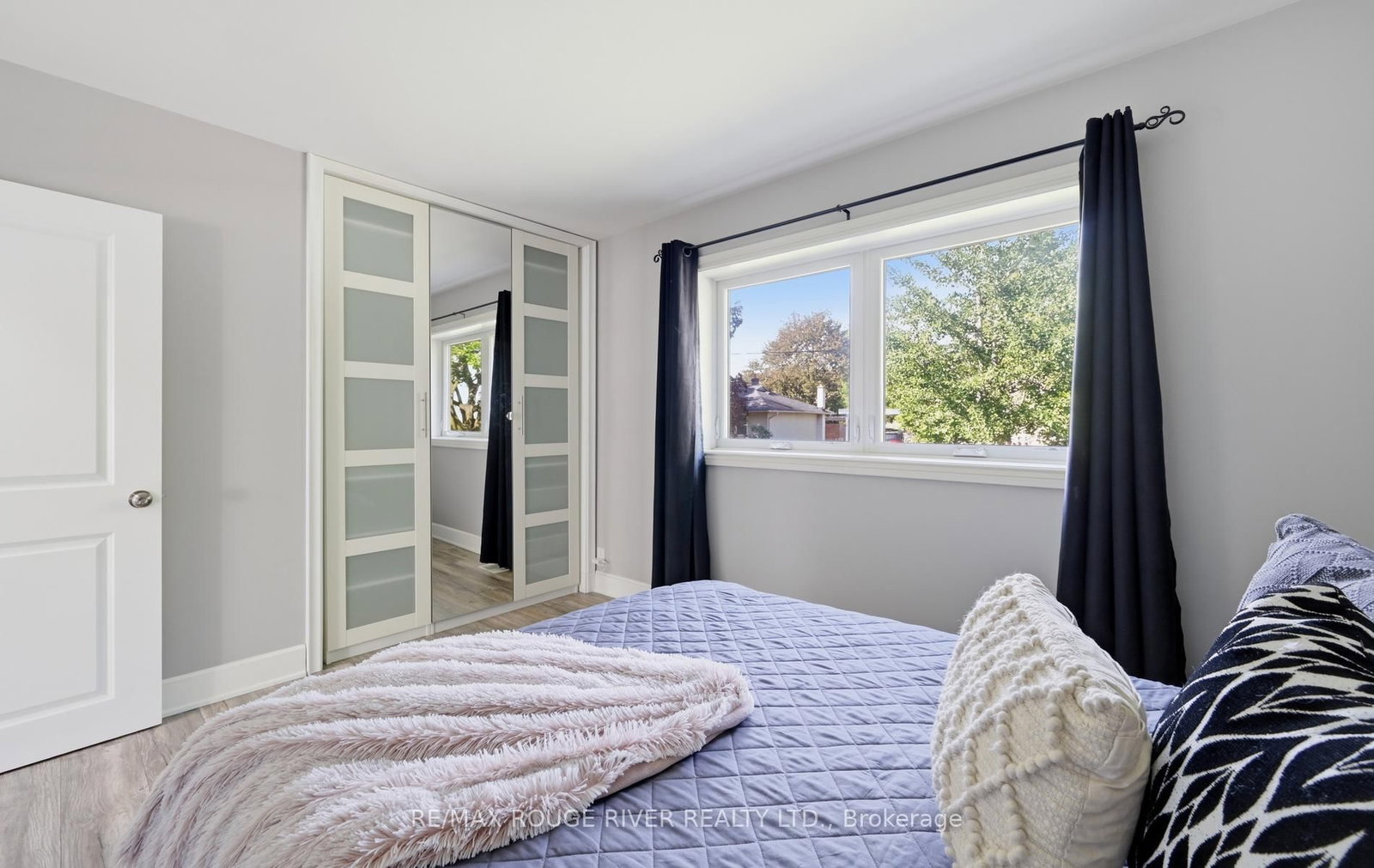 517 Kent Street • Whitby, ON photo 18