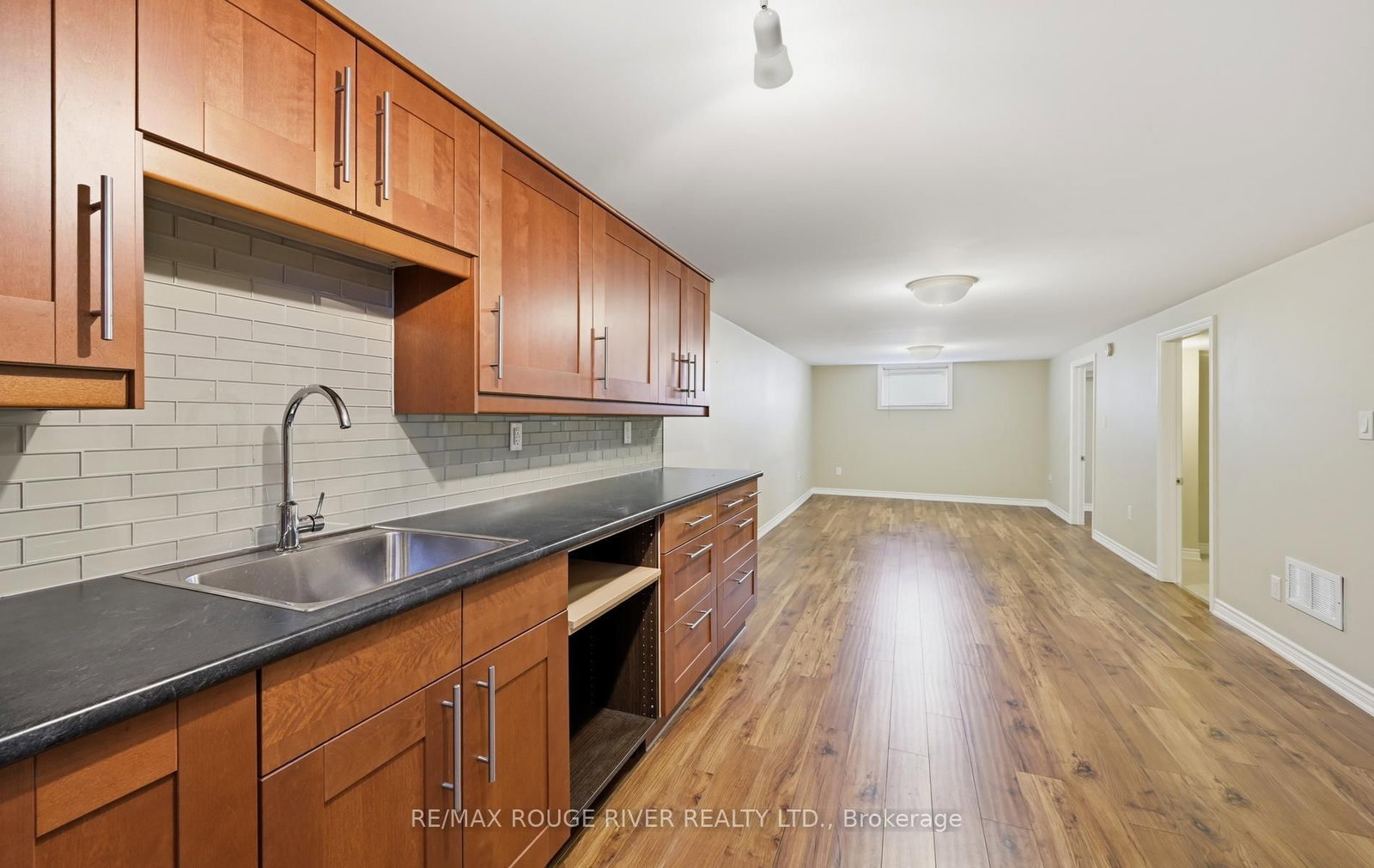 517 Kent Street • Whitby, ON photo 28