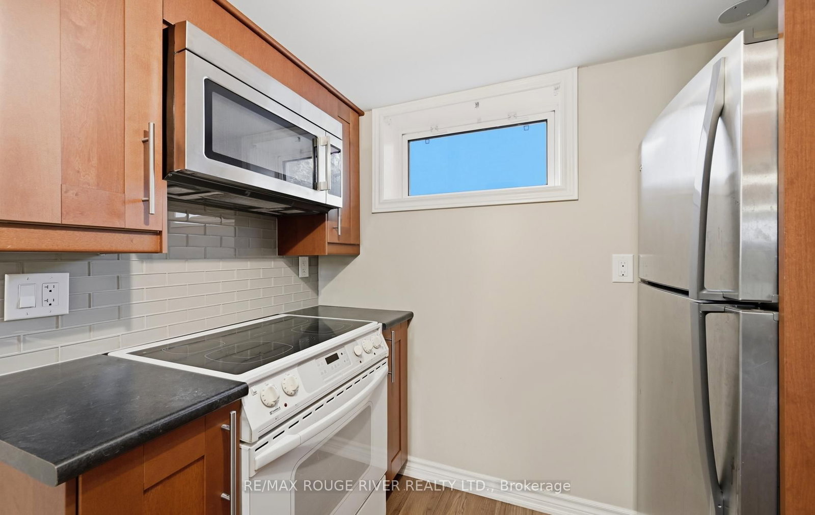 517 Kent Street • Whitby, ON photo 30
