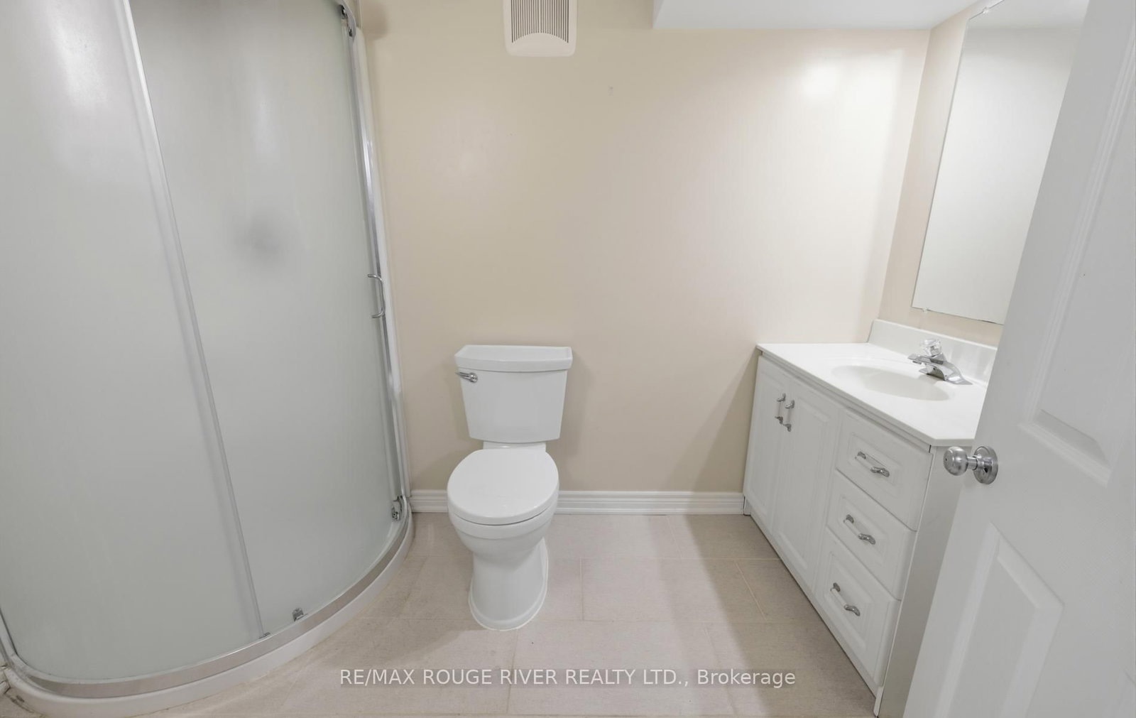 517 Kent Street • Whitby, ON photo 35