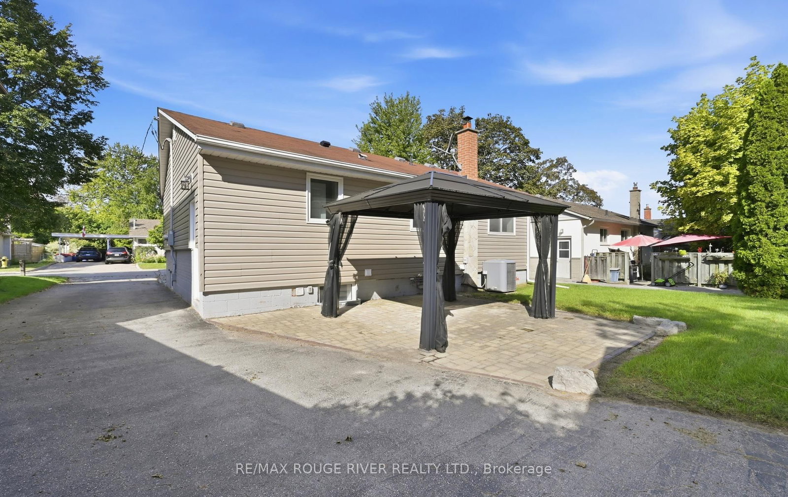 517 Kent Street • Whitby, ON photo 42