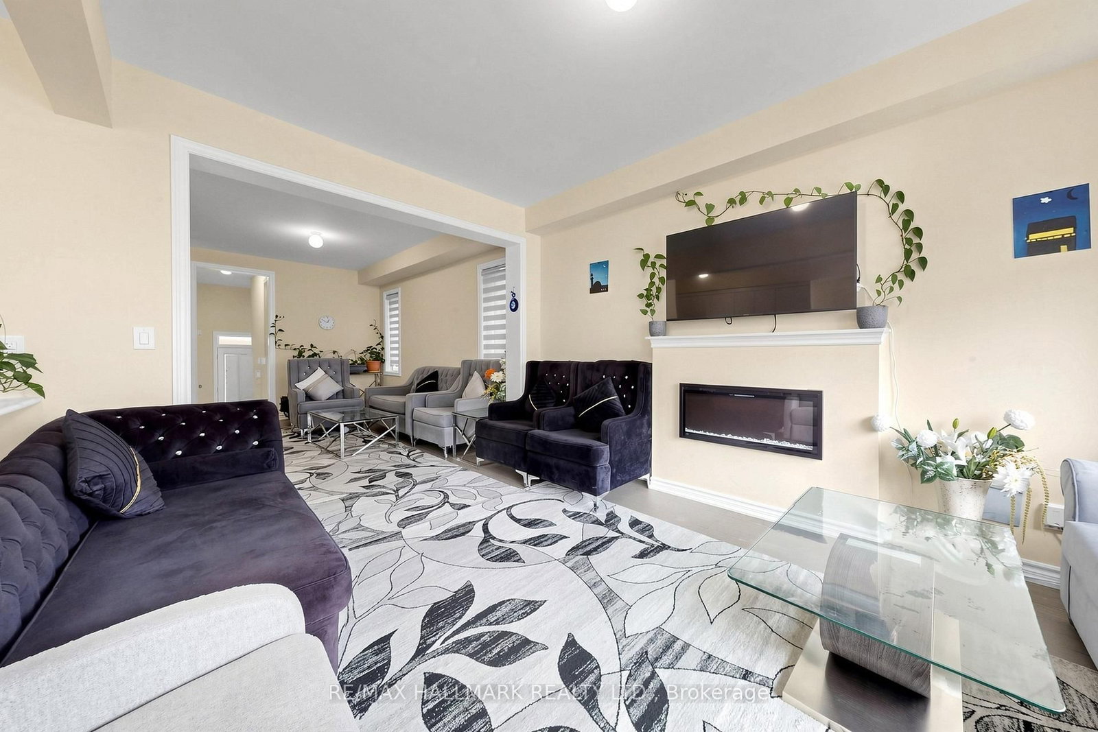 17 Closson Drive • Whitby, ON photo 11