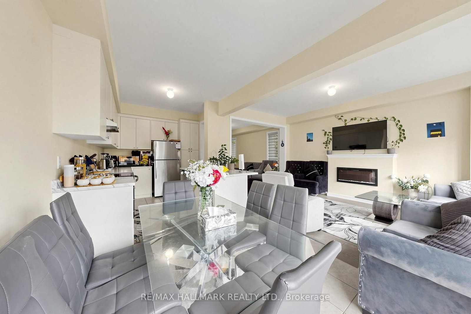 17 Closson Drive • Whitby, ON photo 18