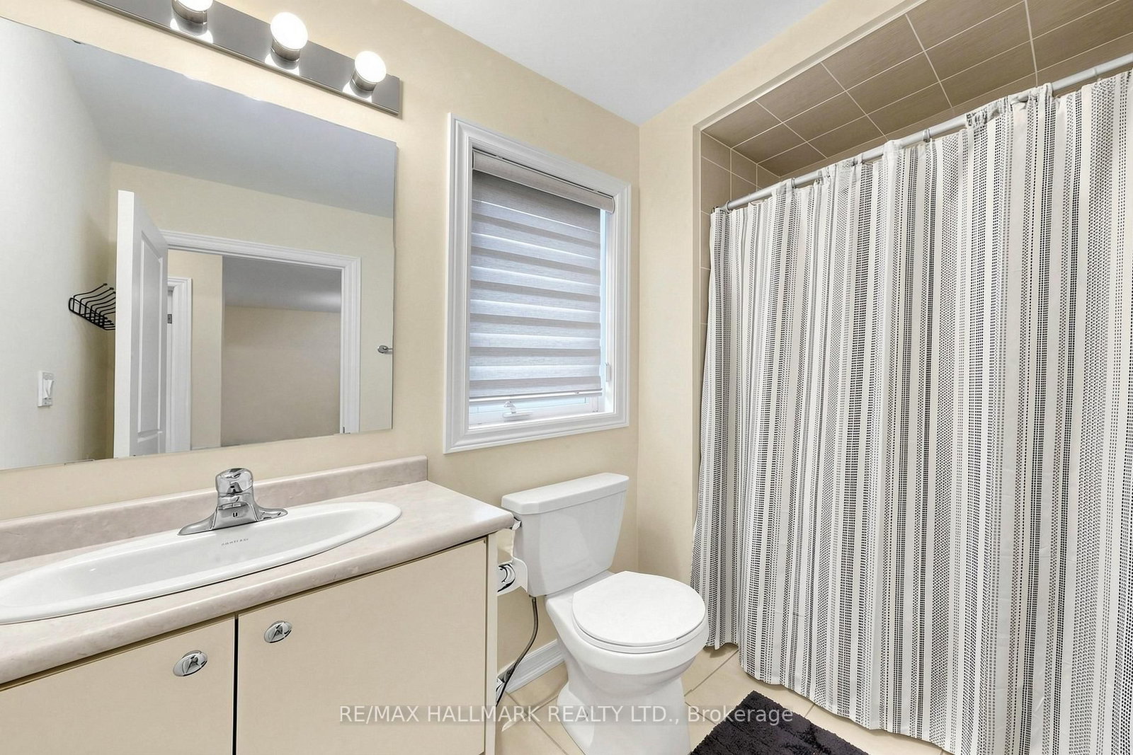 17 Closson Drive • Whitby, ON photo 32