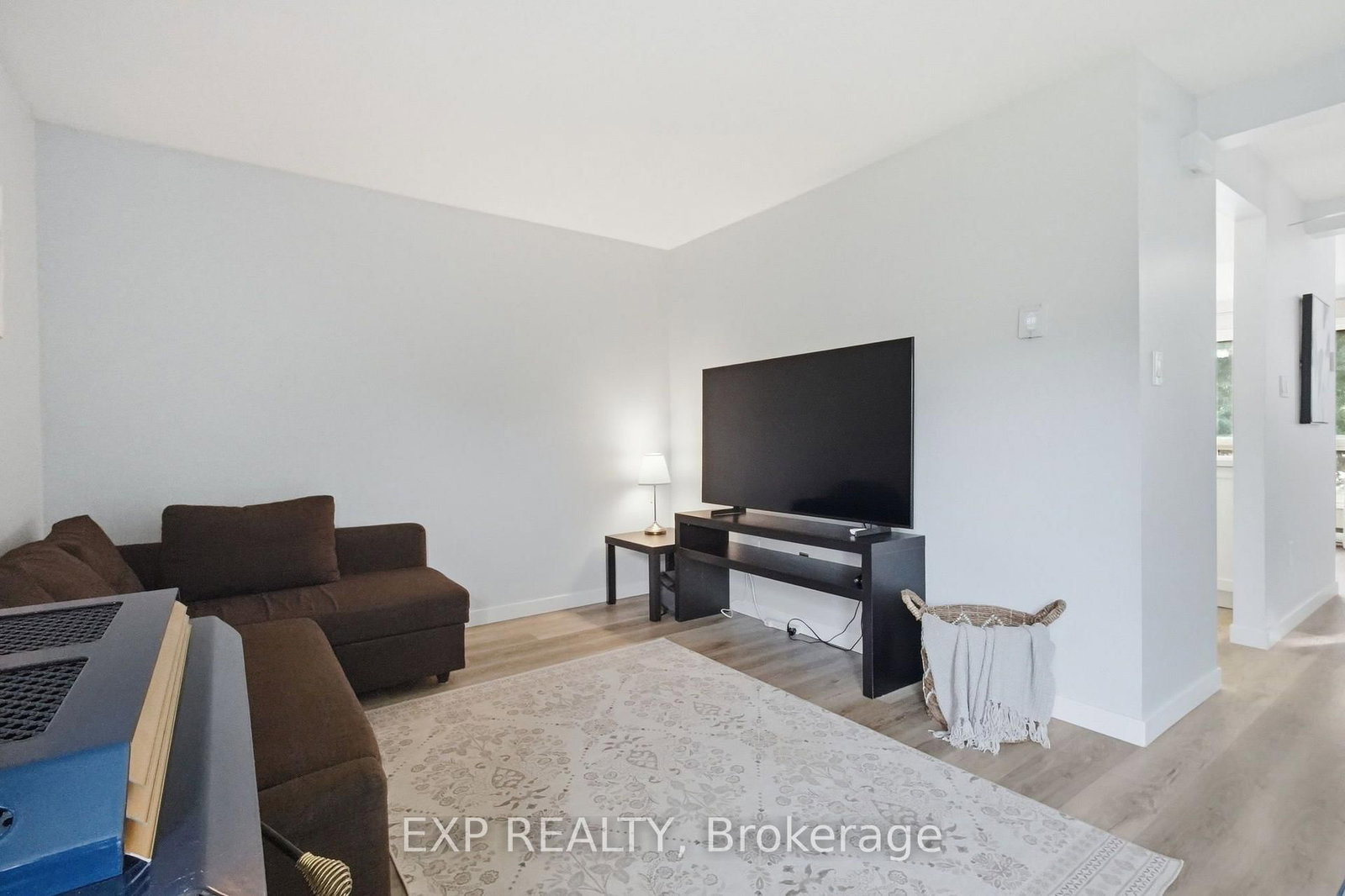 64 Parklane Circle • Clarington, ON photo 24