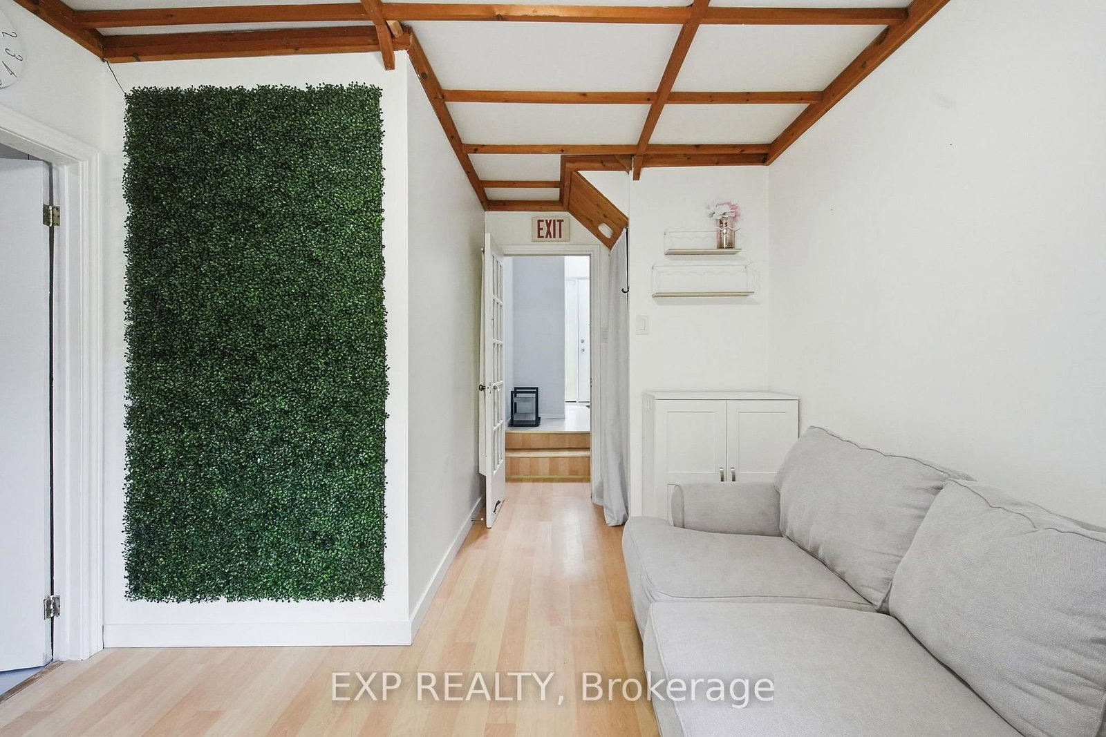 64 Parklane Circle • Clarington, ON photo 29