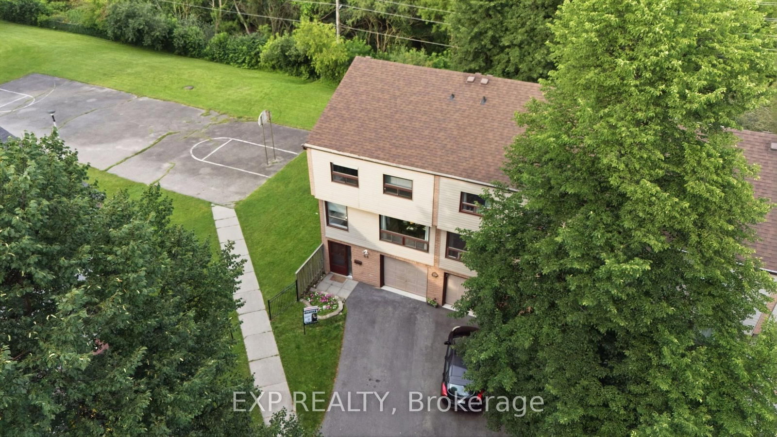 64 Parklane Circle • Clarington, ON photo 36