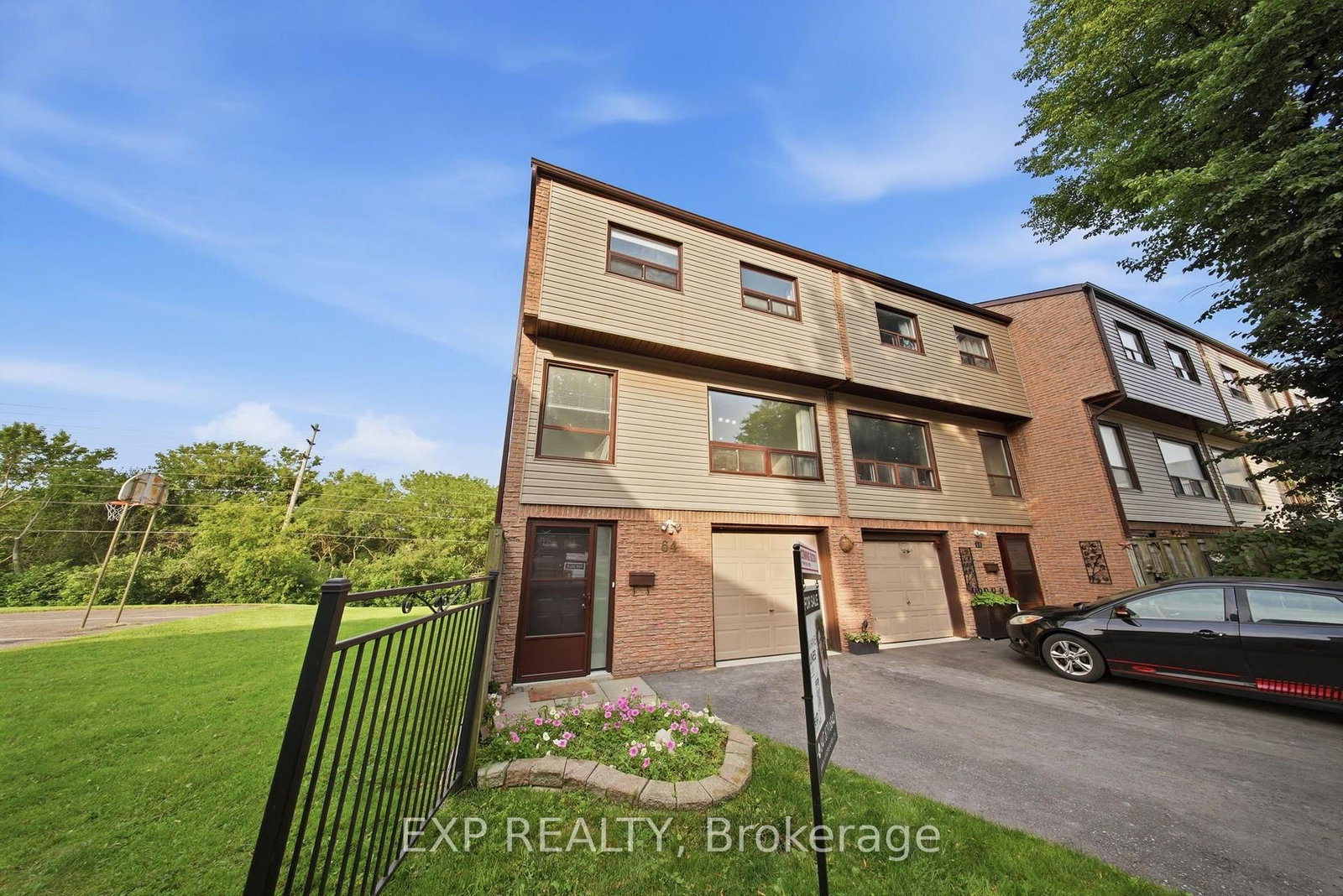 64 Parklane Circle • Clarington, ON photo 37