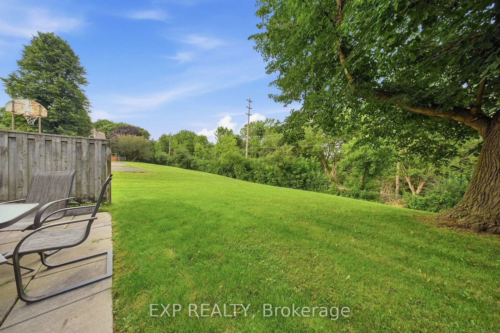 64 Parklane Circle • Clarington, ON photo 38